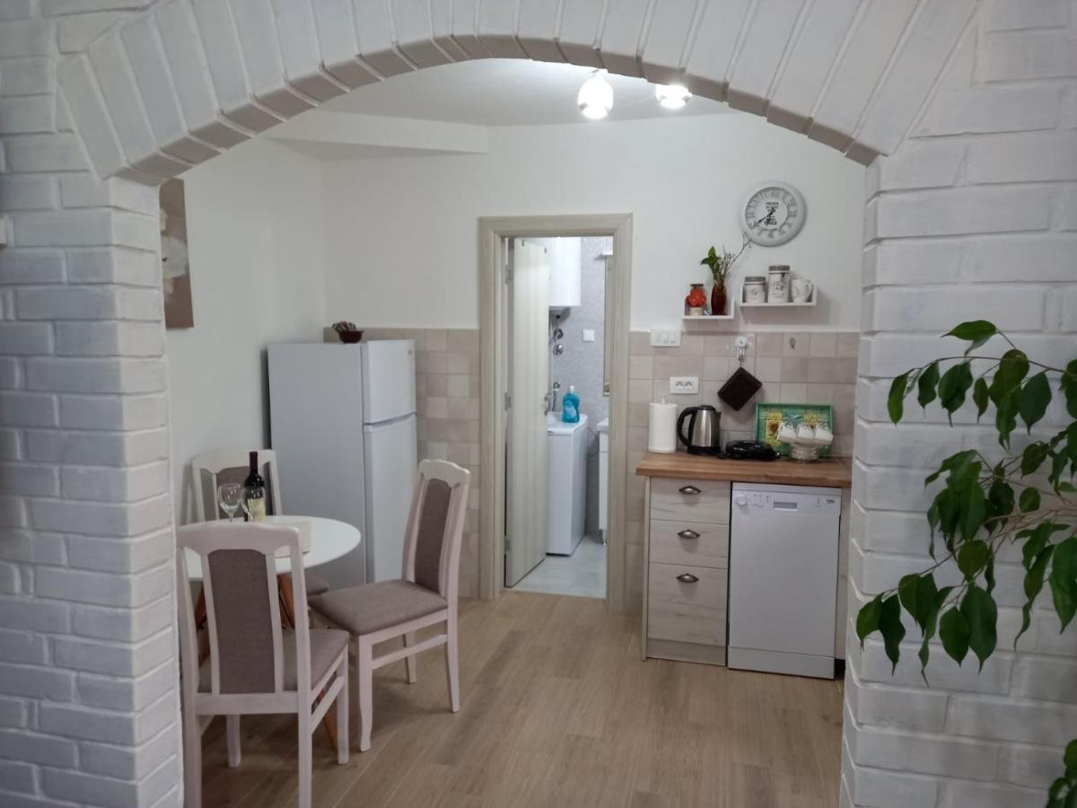티바트 Old Marine House 아파트 외부 사진